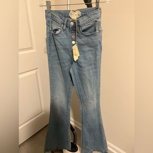 Flare jeans, high wasted, Altar’d state, heart, size 24